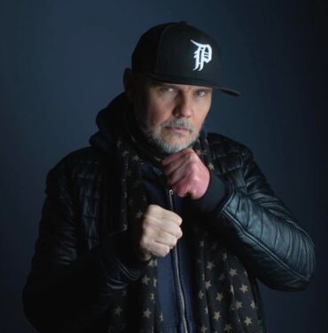 Billy Corgan anuncia concierto benéfico virtual