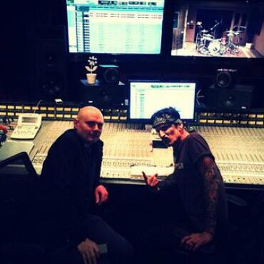 Tommy Lee colabora con The Smashing Pumpkins