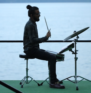 PREMIERE: Birdhaus presenta su sencillo “Hiroshima”