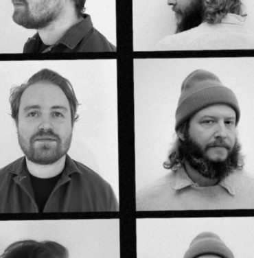 Escucha “So Unimportant” de Ethan Gruska y Bon Iver