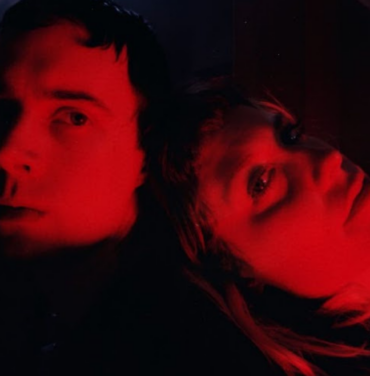 Boy Harsher comparte “Give Me A Reason”