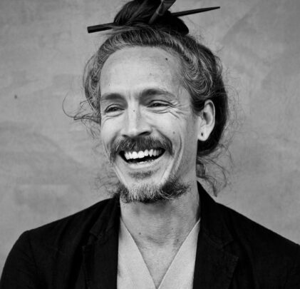 Brandon Boyd versiona a Beach House