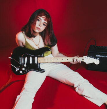 Bratty anuncia su nuevo álbum, 'Tres'