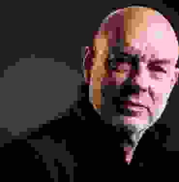 Escucha un nuevo tema de Brian Eno