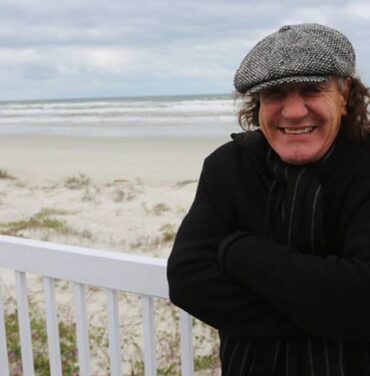 El tiempo de Brian Johnson en AC/DC (no) ha terminado