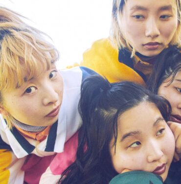 CHAI comparte metraje para su cover a “Plastic Love”