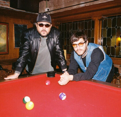 Clubz entra a un mundo retrofuturista con “Splendido”