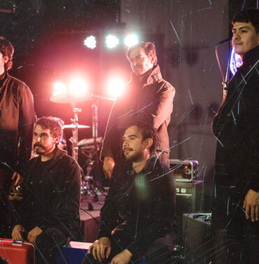 CNVS comparte su nuevo sencillo “Bugambilia”