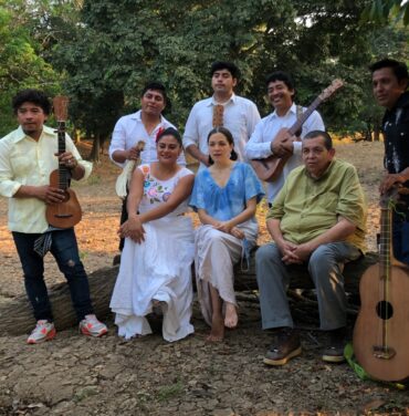 Escucha “Rosalia”, lo nuevo de Los Cojolites con Natalia Lafourcade