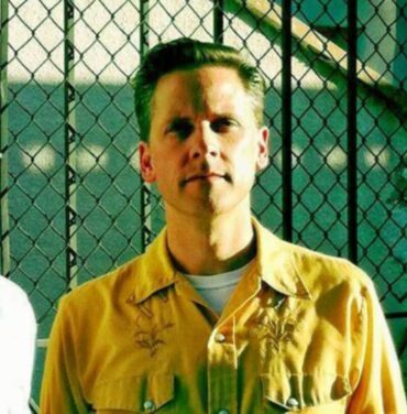 Calexico comparte el tema “Hear The Bells”