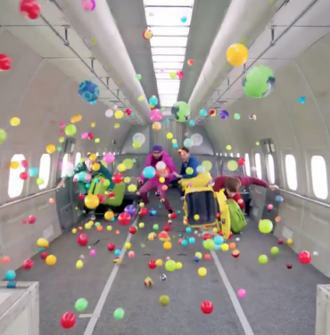 OK Go pierde el piso en su nuevo video
