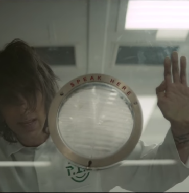 The Horrors estrena el video de “Something To Remember Me By”