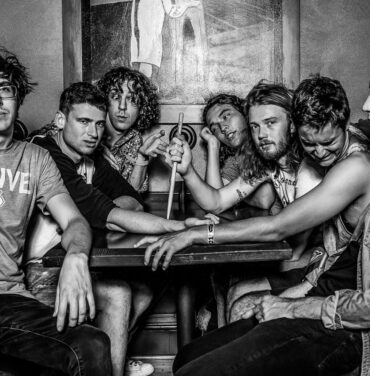 Car Seat Headrest comparte 