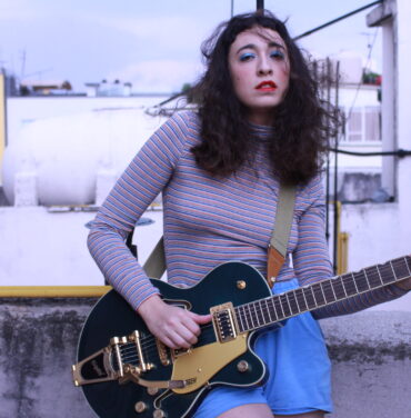 Carla Rivarola presenta su single “La Llave de Mi Casa”
