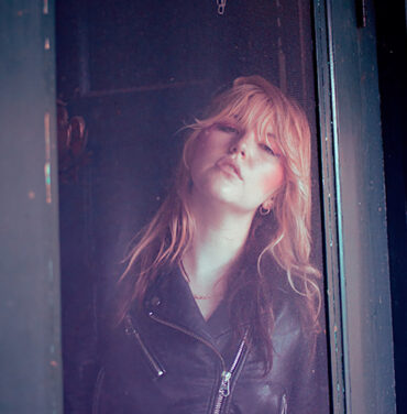 Caroline Kingsbury pop pegadizo y lleno de anhelo