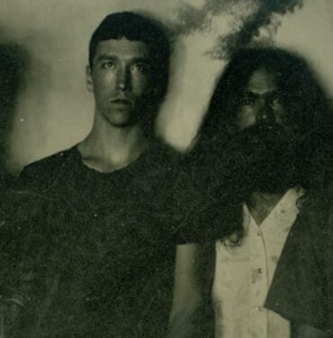 Entrevista Exclusiva con Cooper Crain de Cave