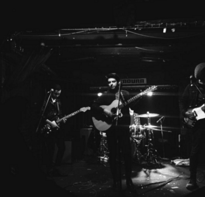 Charlie Rodd y Jazmín Solar en Caradura