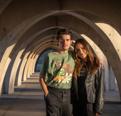 Charlie Rodd y Angie Vazquez apoyan causa con “Estrellas En El Mar”