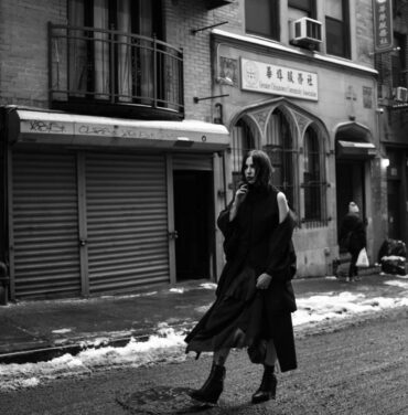 Chelsea Wolfe rinde tributo a Roky Erickson con un cover