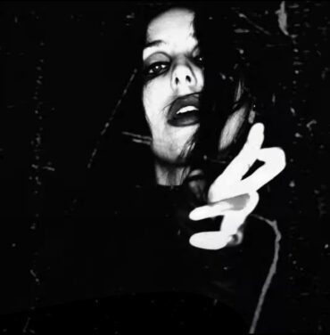 Chelsea Wolfe colabora con Jesse Draxler para “Valerian”