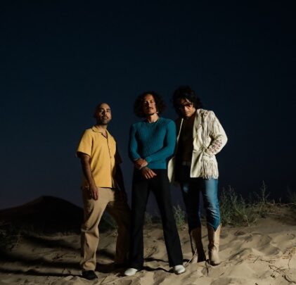 Chicano Batman estrena “Tanto Arriba Como Abajo”