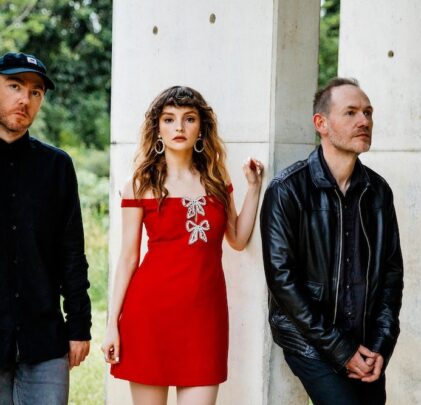 CHVRCHES estrena canción inédita “Talking In My Sleep”
