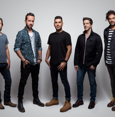 Los Claxons comparte su nuevo tema, “Pedalea”