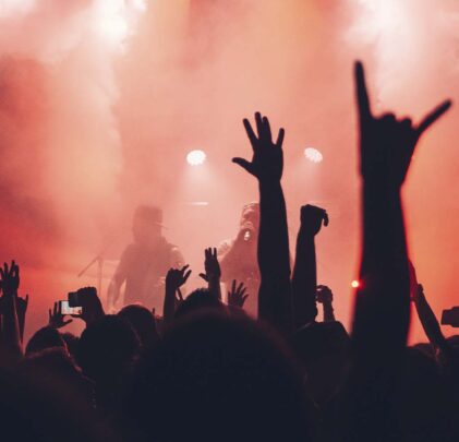 Generación Z, capaz de faltar al trabajo por un concierto