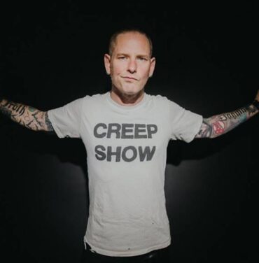 Corey Taylor comparte un video para el sencillo “HWY 666”