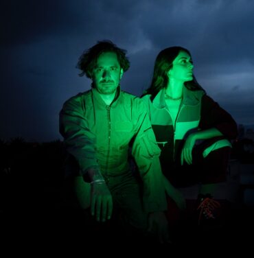 Costa Felina presenta su nuevo single “Oro Azul”