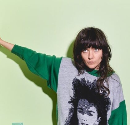 Escucha “I'll Be Your Mirror” a cargo de Courtney Barnett
