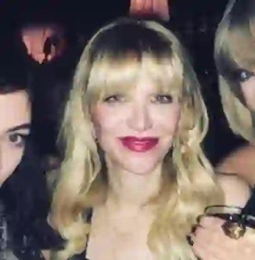 Courtney Love dice que Taylor Swift “No es importante”