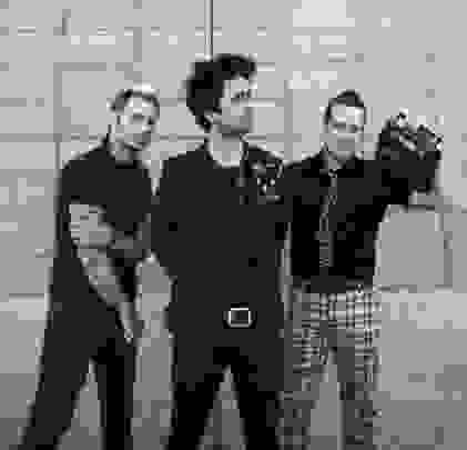 Green Day presenta su nueva canción “Here Comes The Shock”