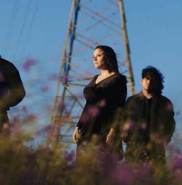 Cuchillas versiona “Maldito” de Jessy Bulbo