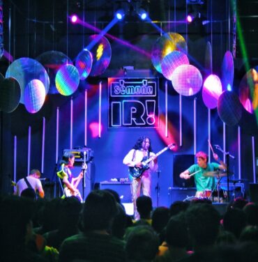 Semana IR! 2018: Deerhoof + Entre Desiertos