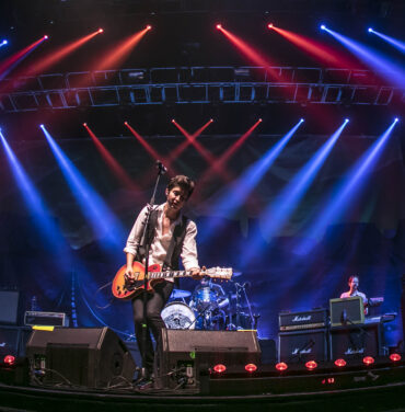 División Minúscula en el Teatro Metropólitan