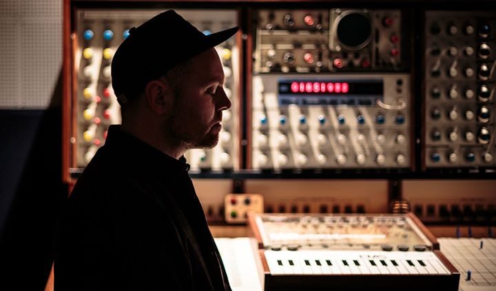 Escucha el nuevo EP de DJ Shadow