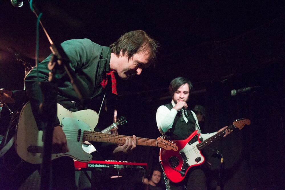 Chuck Prophet y Twin Tones: guitarras, cervezas y amigos