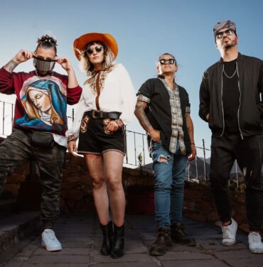 Da Crewmbia presenta “Virgen de los dolores” con Agrupación Cariño 