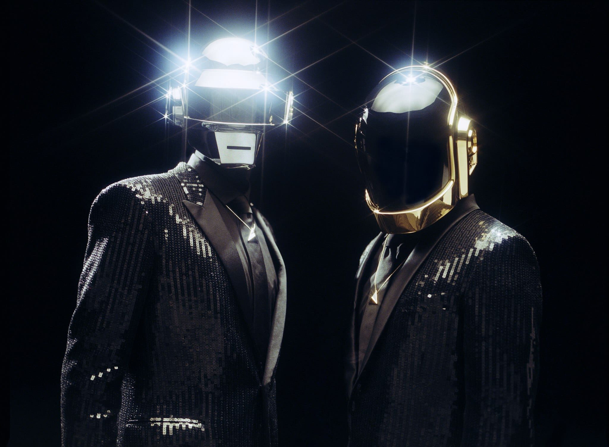 Escucha un bonus track de Daft Punk