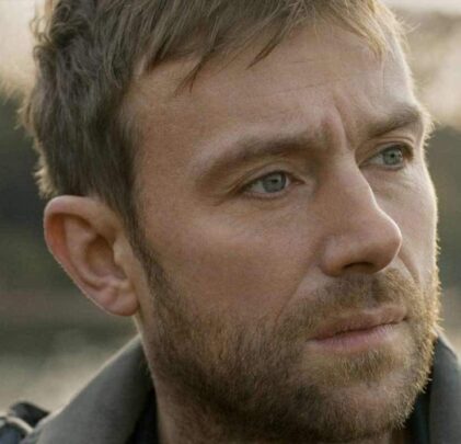Damon Albarn comparte nueva versión de “Don't You Want Me”