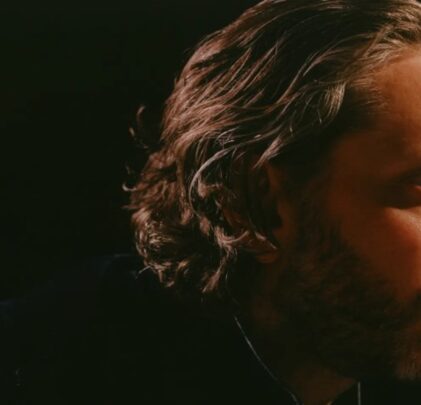 “Nightmare Paint”, el nuevo video de Oneohtrix Point Never