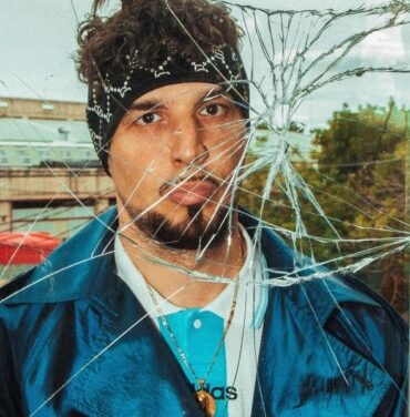 Dante Spinetta presenta el video para “1000 Flashes”