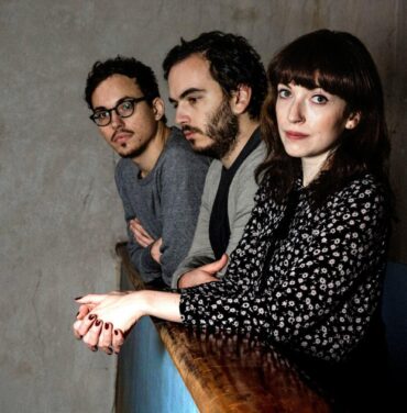 Daughter comparte el video 