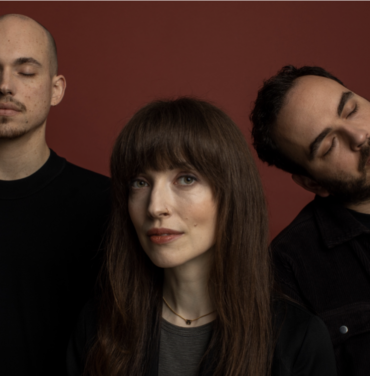 “Swim Back“, lo nuevo de Daughter