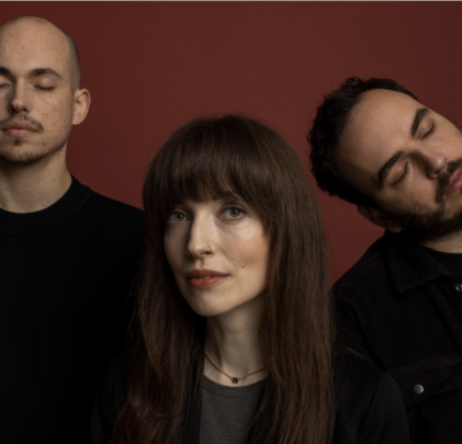 “Swim Back“, lo nuevo de Daughter