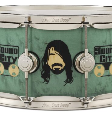 Dave Grohl lanzó su propia linea de batería