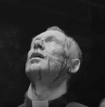 Dead Cross estrena visual