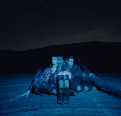 Dear Rouge comparte “Life Goes By And I Can't Keep Up”