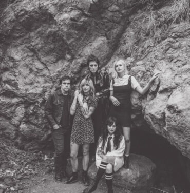 Mira el nuevo video de Death Valley Girls